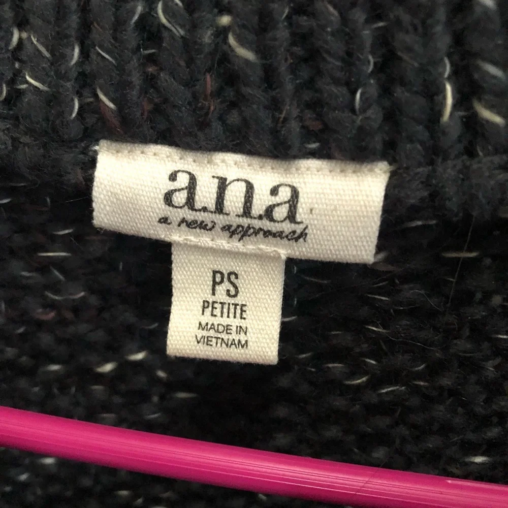 Women’s sweater - Picture 3 of 3